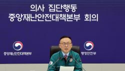 "또 마스크 쓰나" 코로나19 심상치 않다…"백신 접종 권고"