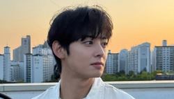 입대 앞둔 ‘슈퍼스타' 차은우, 그의 슈퍼 SUV는[누구차]	