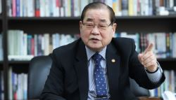 원로의 경고 “이젠 화합할 때…이대로 대립하다간 모두 공멸”