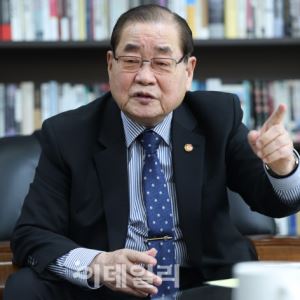 원로의 경고 “이젠 화합할 때…이대로 대립하다간 모두 공멸”