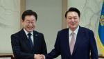 두 동강 난 대한민국…협치 회복이 정치개혁 1순위