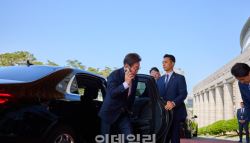 "李대통령 퇴근하셔야 저희도"...3년 전 '尹 호텔 만찬' 회자