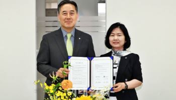 한국관광공사·NH농협카드 관광벤처 성장 지원 맞손