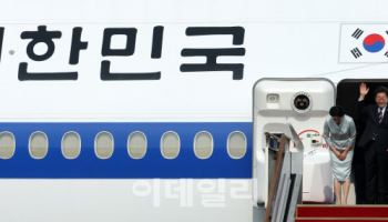 이재명 대통령, 주요 7개국(G7) 정상회의 참석차 출국
