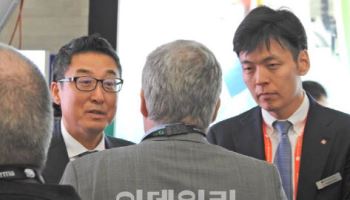 롯데 3세 신유열, 바이오USA서 CDMO 수주 미팅 직접 챙긴다