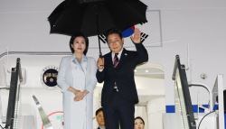 李대통령, G7 일정 마치고 귀국길…캘거리서 마지막 인사