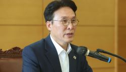 野 “김민석, 5억 벌어 13억 썼다…돈 어디서 났나”