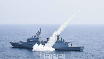 해군안전단장, 구축함 사업서 금품 수수 혐의 입건