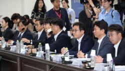 국정위, 검찰 업무보고 중단…핵심공약 내용 빠져(종합)