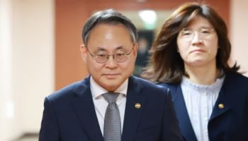 떠나는 고기동 행안 차관 “해결 못한 난제, 새 정부서 기대”