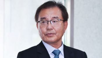 '채상병 특검' 특검보 4인 임명…이명현 특검은 국방부 방문
