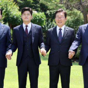 여야 지도부 만난 李대통령, 김민석 논란에 "청문회 지켜보자"