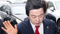 성추행에 횡령, '불로유' 판매까지..허경영 재판 다음달부터