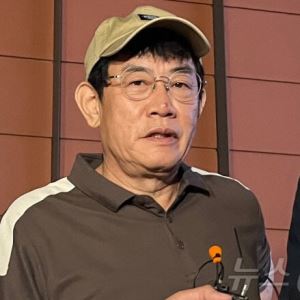 ‘약물운전’ 이경규, 2시간여 경찰 조사…“변명할 수 없는 부주의”(종합)