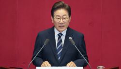 李 대통령 13조 소비쿠폰, 내수 활성화 지원…경제는 타이밍[전문]