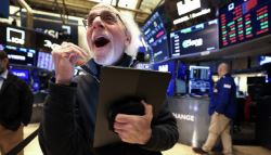 돌아온 '위험선호'…S&P500 사상 최고치 '코앞'[월스트리트in]	
