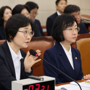 전공의 지원 예산, 248.7억원 다시 늘렸다…국회 복지위 통과