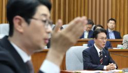 [데스크칼럼] “배우자가 반대해서 어렵습니다”