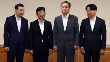 李 ‘흑묘백묘론’ 금융감독개편에도 필요하다