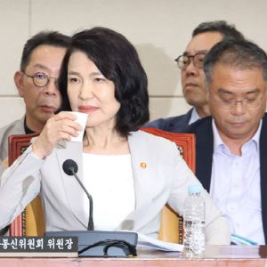 "그만하세요" 李대통령 저지에도 또...이진숙 "내 권리" 응수