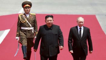 25년만에 ARF 불참하고…러 외무장관 평양으로 부른 北