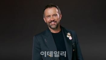 삼성 마우로 포르치니 "중심은 '사람'…AI 속 디자인 재정의"