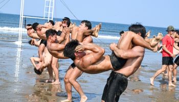 특전대원들의 체력단련 훈련