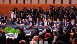 수위 낮춘 ARF 성명…북한 비핵화 방식 'CVID→CD'로