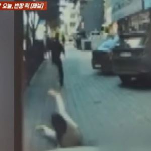 "치마 입었다면"...출근길 여성 따라가 '로우킥' 선글라스男 추적