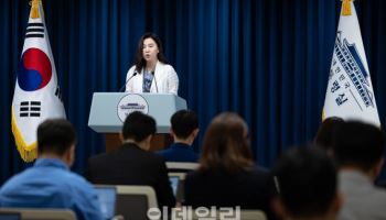 李대통령, 차관급 인선 단행…교육 최은옥·국토2 강희업(상보)
