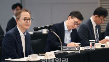 “무기발광 디스플레이 주도하자”…산학연 한 자리에