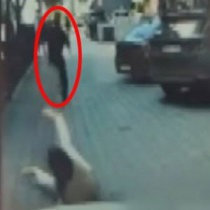 "기분 나빠서"...출근길 여성에 '로우킥' 선글라스男 자수