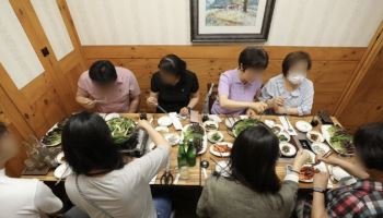 말단 공무원들 '불만 폭발'…'모시는 날' 관행 여전