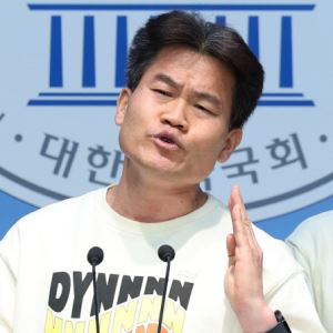 "좀비 영화 한 장면"…조갑제, 전한길 초청 국힘에 '회생불가' 진단