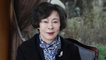 롯데그룹 상속녀 신영자, 730억원 주식 처분…무슨 일