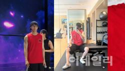 군대 가는 '얼굴천재' 차은우, 근육 돋보인 민소매티 화제[누구템]