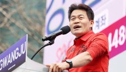 전한길 “보수우파 진짜 주인, 한동훈 or 전한길...누구냐”