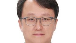 [단독]강준욱 국민통합비서관 최저임금법은 노동자의 탐욕