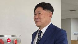 김정규 타이어뱅크 회장, 명의위장 탈세로 징역 3년 실형