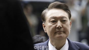 "尹계엄에 공포·불안 명백" 法, 손해배상 청구 인정(종합)