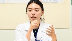 "20대 여성 둘이 난간에"…온몸으로 막아선 사회복지사