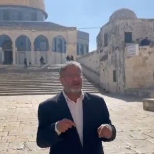 이스라엘 극우 장관 '성지 분쟁' 지역서 기도…중동 긴장 고조