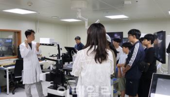 고영테크놀러지, 용인시 중학생 대상 본사 견학 프로그램 진행