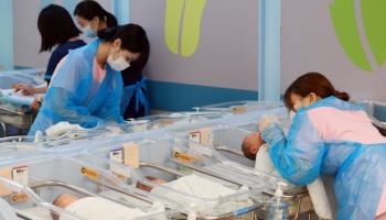 저출생 심각한데..새 정부 '인구정책비서관' 두달째 공석