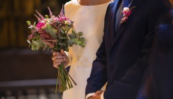 “결혼하고 싶어요”…장밋빛 꿈도 못 이긴 ‘현실 잔고’