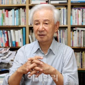 "정치인들 특권의식 버리고 서로 적으로 대하지 말아야"②