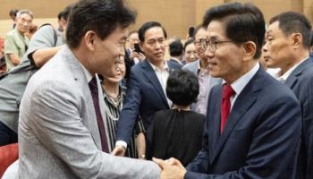 "출연 계획 없다"더니…김문수, 결국 '전한길 토론회' 나간다