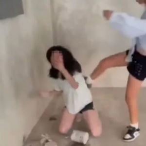 중국 여학생 집단폭행 파문…'교정' 처분에 시민들 시위