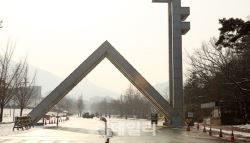서울대 합격 10명 중 3명은 N수생…“정시 확대 영향”