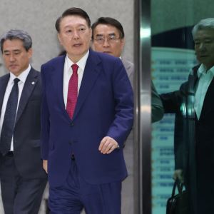 다음 주 尹 내란 재판 재개…법원 보안 검색 강화